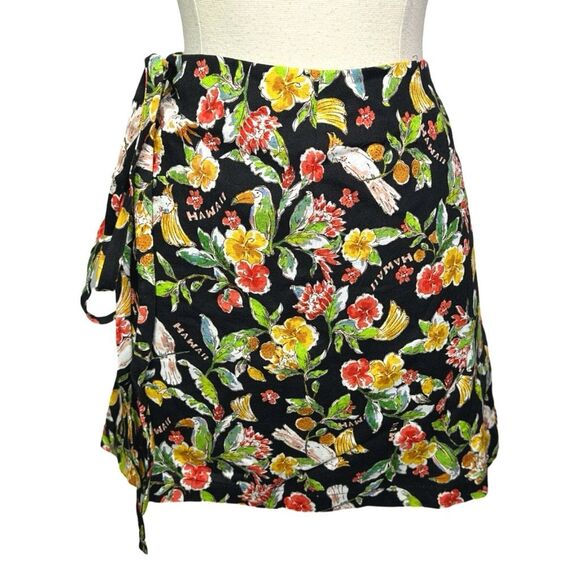 WAYF Kenny Linen Blend Wrap Skirt - Black Hawaiian Print - Size Medium - Picture 4 of 10